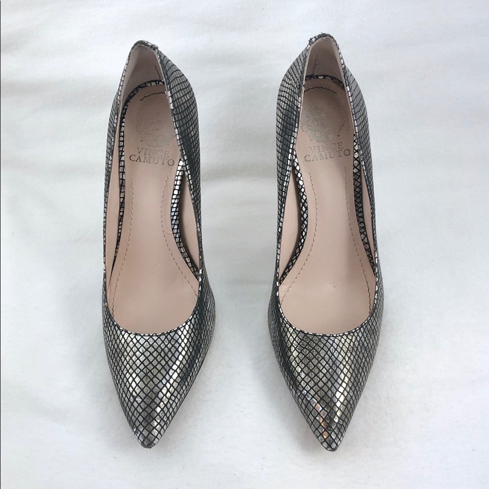 Vince Camuto Harry Pumps Size 7.5.